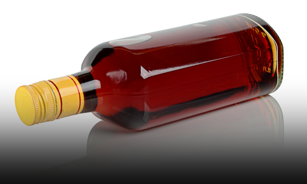 Guerra Comercial: China Impone Aranceles de Hasta 34.9% al Brandy de la Unión Europea