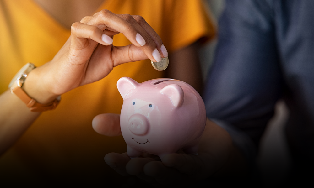 Mexicanos, los que menos invierten en instrumentos financieros en la OCDE