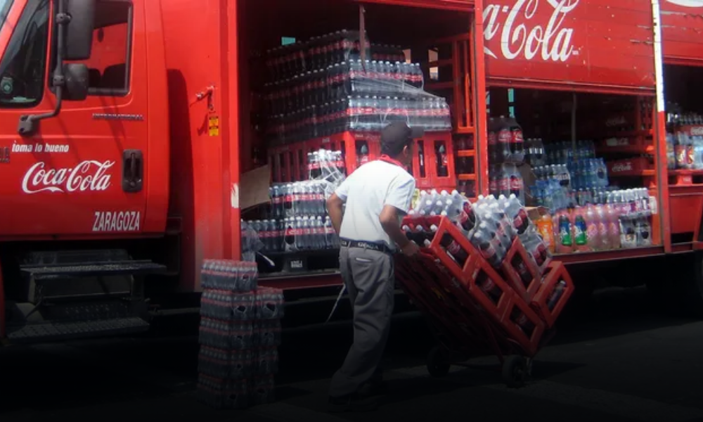 Coca-Cola se compromete a reducir el 30% de las calorías de sus refrescos en México