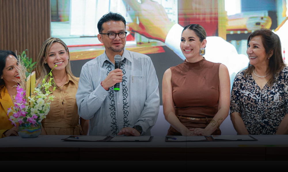 Firma SEDENER convenio con mujeres del sector energético