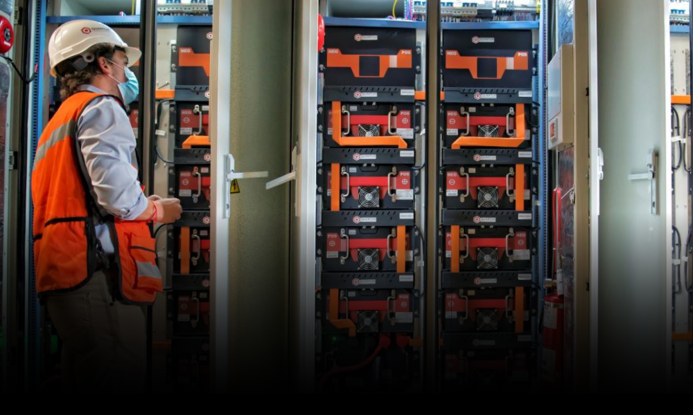 Almacenamiento energético es el nuevo aliado contra ciberataques en la industria inteligente: Quartux