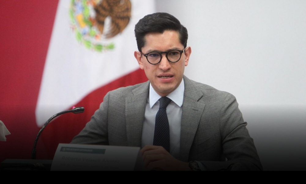 Roberto Velasco asume despacho; Juan Ramón de la Fuente se somete a cirugía