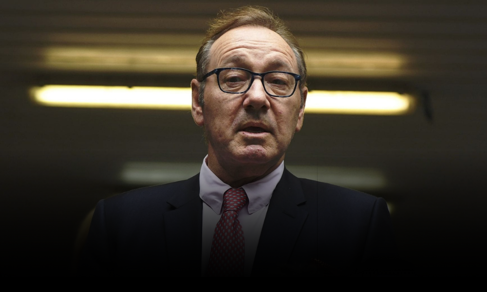 Kevin Spacey revela crisis económica y emocional; Hollywood mantiene su distanciamiento