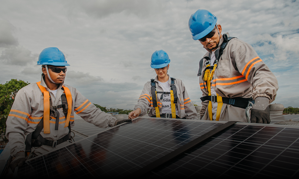 El empleo energético global llega a 76 millones y supera al crecimiento del mercado laboral mundial